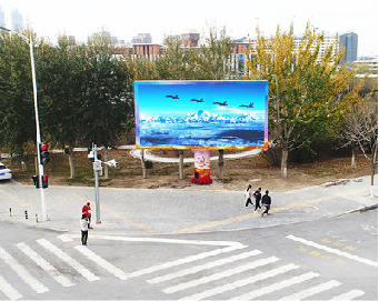 新密户外大屏广告投放要点。